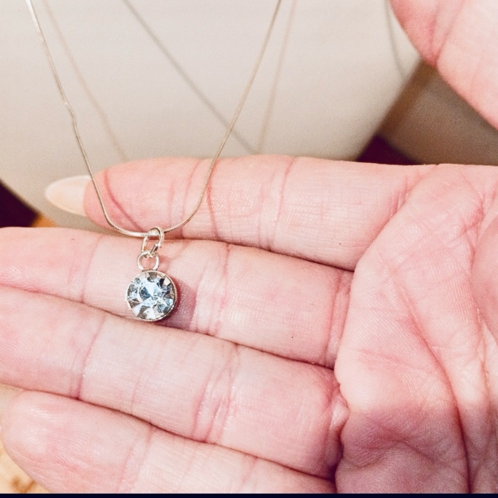 925  Silver Italian Snake Chain Solitaire Australian crystal Necklace 18" - Picture 2 of 5
